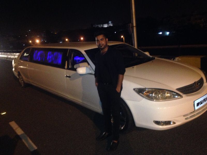 Car Hire Limousine in Lucknow